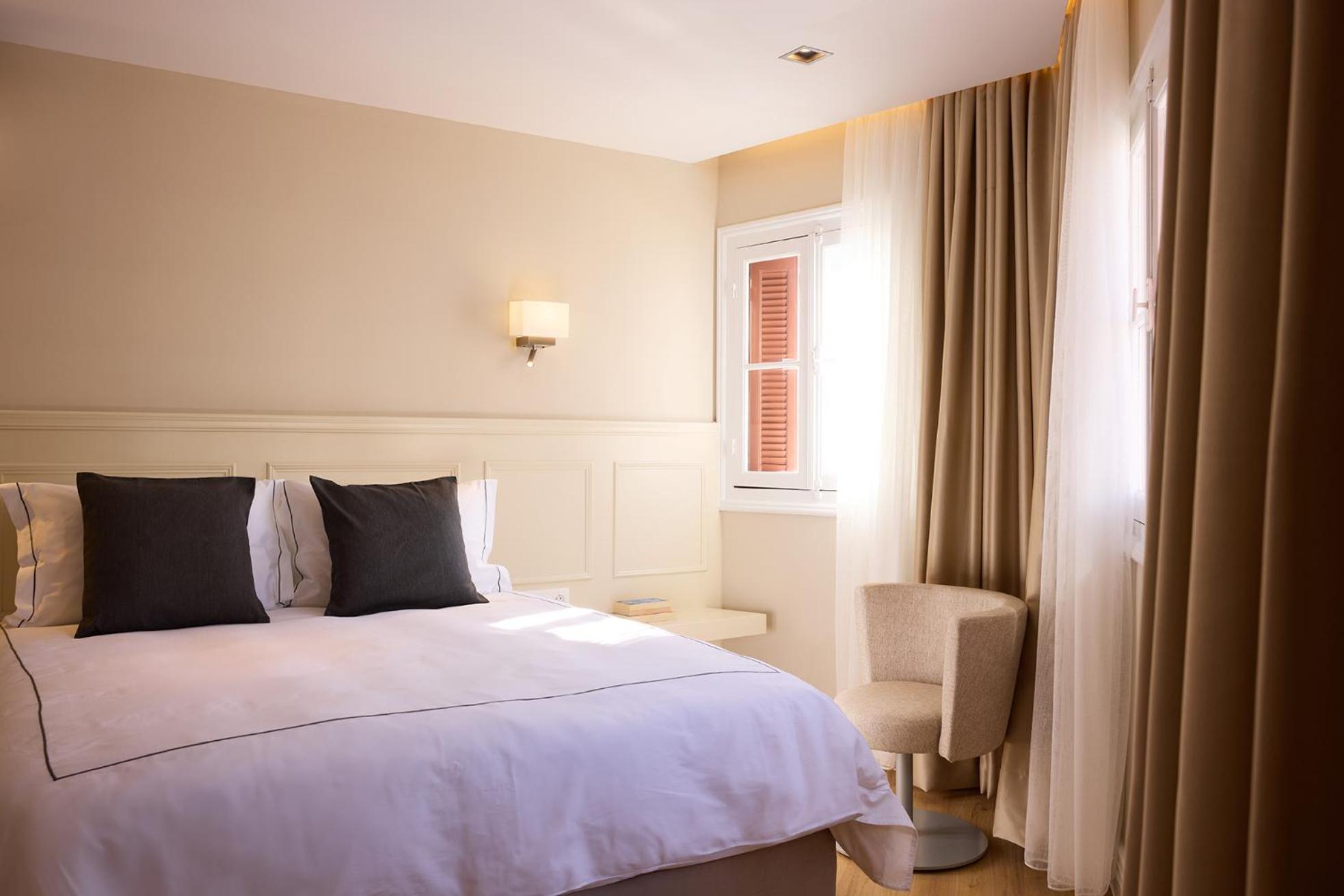 Vrachos Athens Suites エクステリア 写真